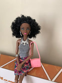 Poupon noir ; Poupée noire ; poupee noir ; poupon metisse ; poupee métisse ; barbie noire ; barbie black ; barbie africaine ; barbie antillaise ; poupon black ; poupee black ; barbie metisse ; poupee metisse ; kwanzaa  ; MamanAfro ; Maman Afro