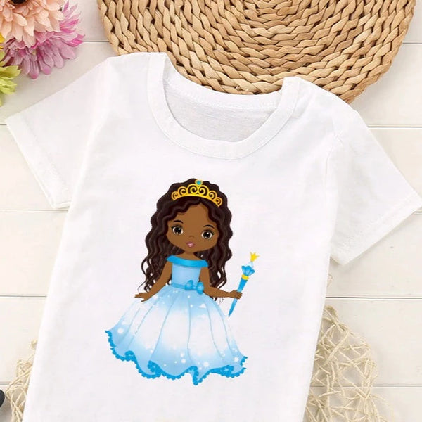 T Shirt afro avec petite fille noire ou métisse en princesse  avec une couronne et une  coiffure cheveux crépus bouclés défrisés en afro mamanafro