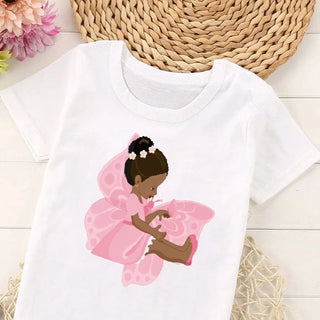 T Shirt afro avec petite fille noire ou métisse en princesse  avec une couronne et une  coiffure cheveux crépus bouclés défrisés en afro mamanafro